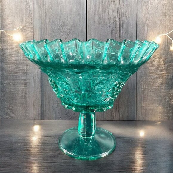 Westmoreland Laurel Green Paneled Grape Pedestal Compote Bowl Dish Wavy Edges - Picture 2 of 14